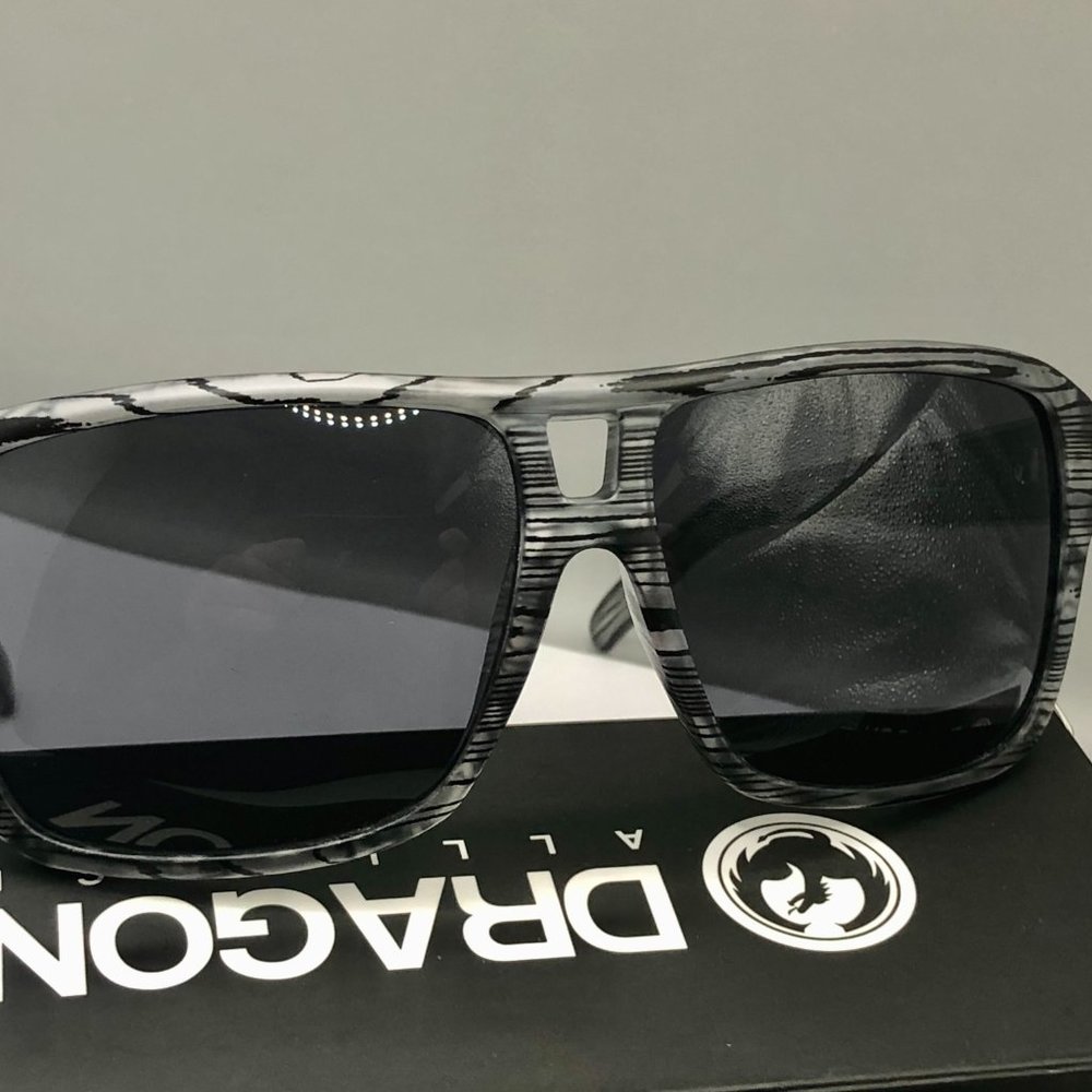 TWO PAIRS!! New Dragon Sunglasses Set - Picture 2 of 9